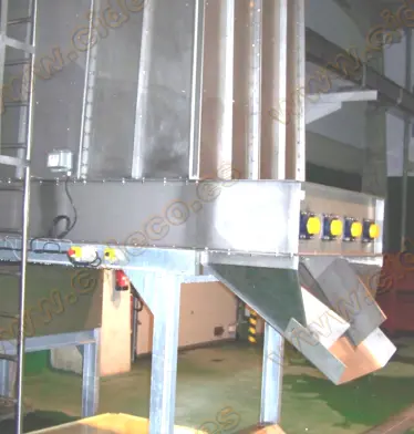 salida de hielo de un silo con removedores CIDECO.es